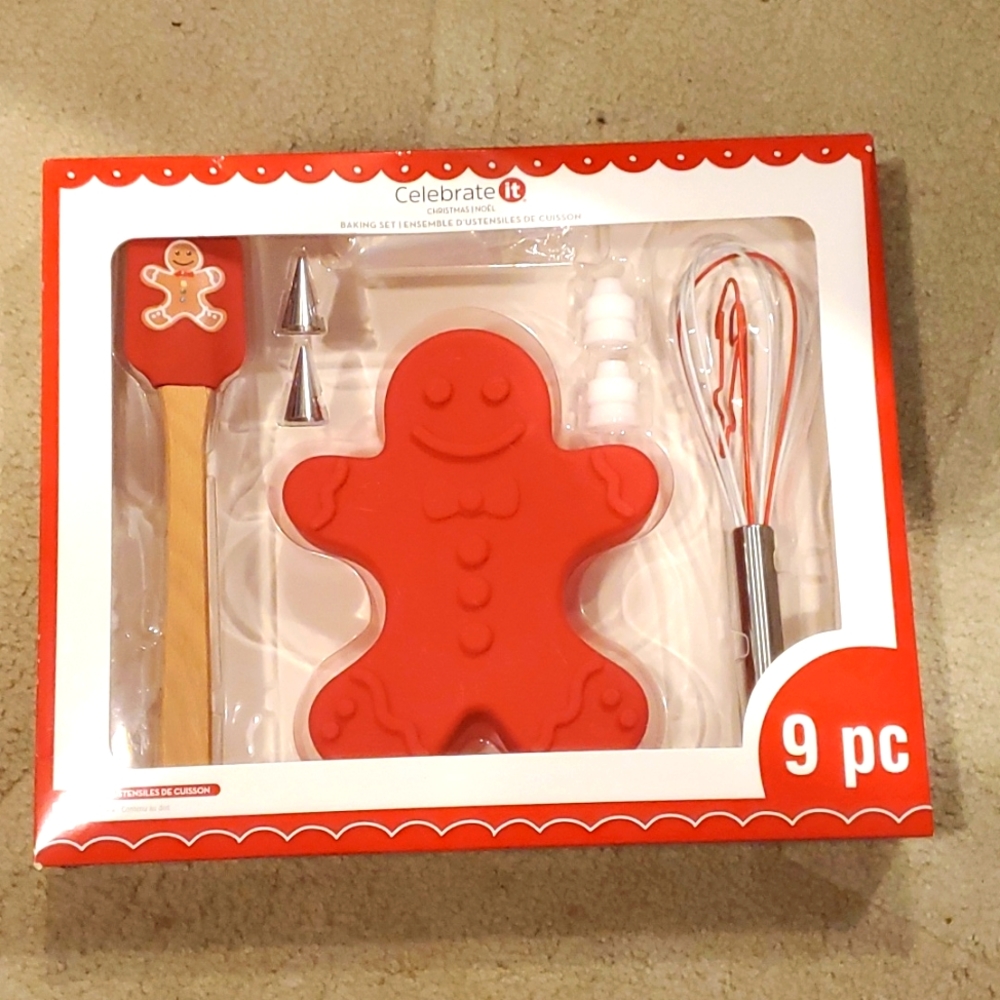 Celebrate It 9 piece bakeware set